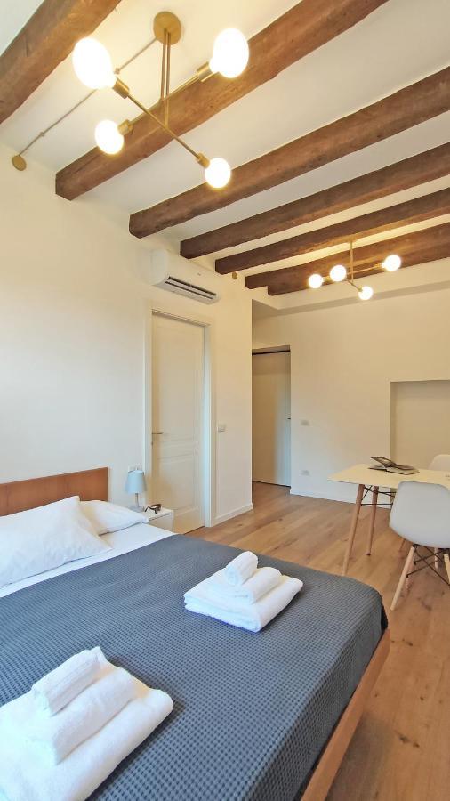 Milano Navigli Apartment - Via Vigevano Exteriör bild